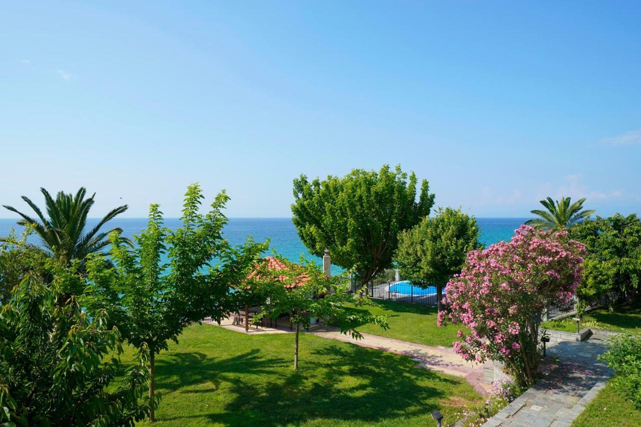 Secret Paradise Villas Loutra Elevtheron Exterior photo